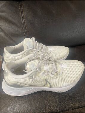 Nike Renew White and Silver Mesh Training Sneakers (yellowish overlay)